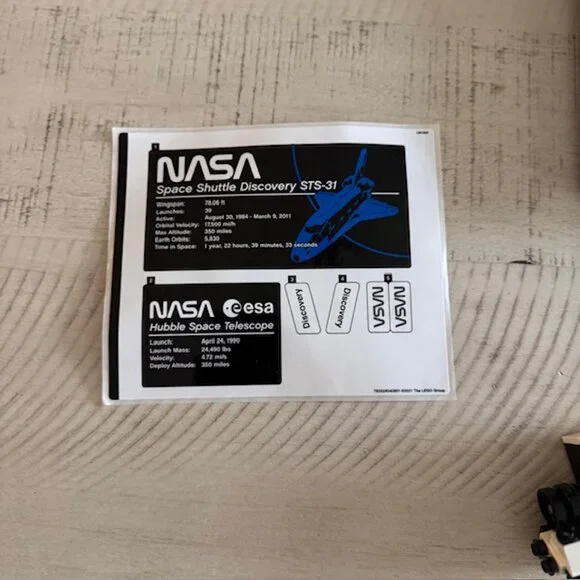 LEGO 10283 NASA Space Shuttle Discovery • Assembled • Box & Manual